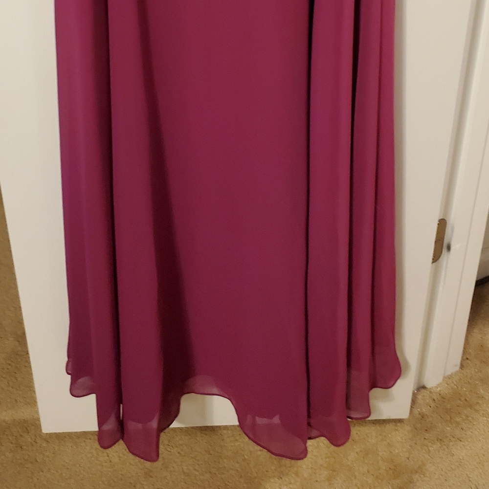 Formal Dress - Picture 2 of 7